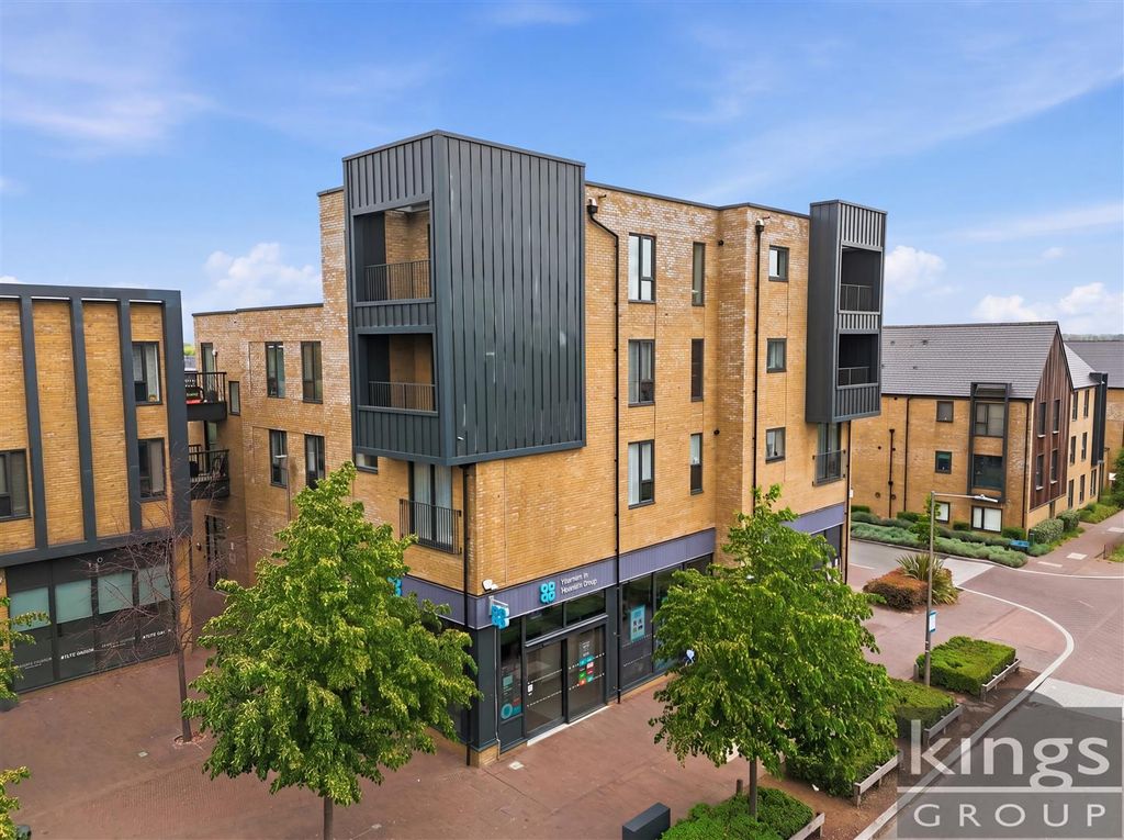3 bed flat for saleNorth Square, Newhall, Harlow CM17