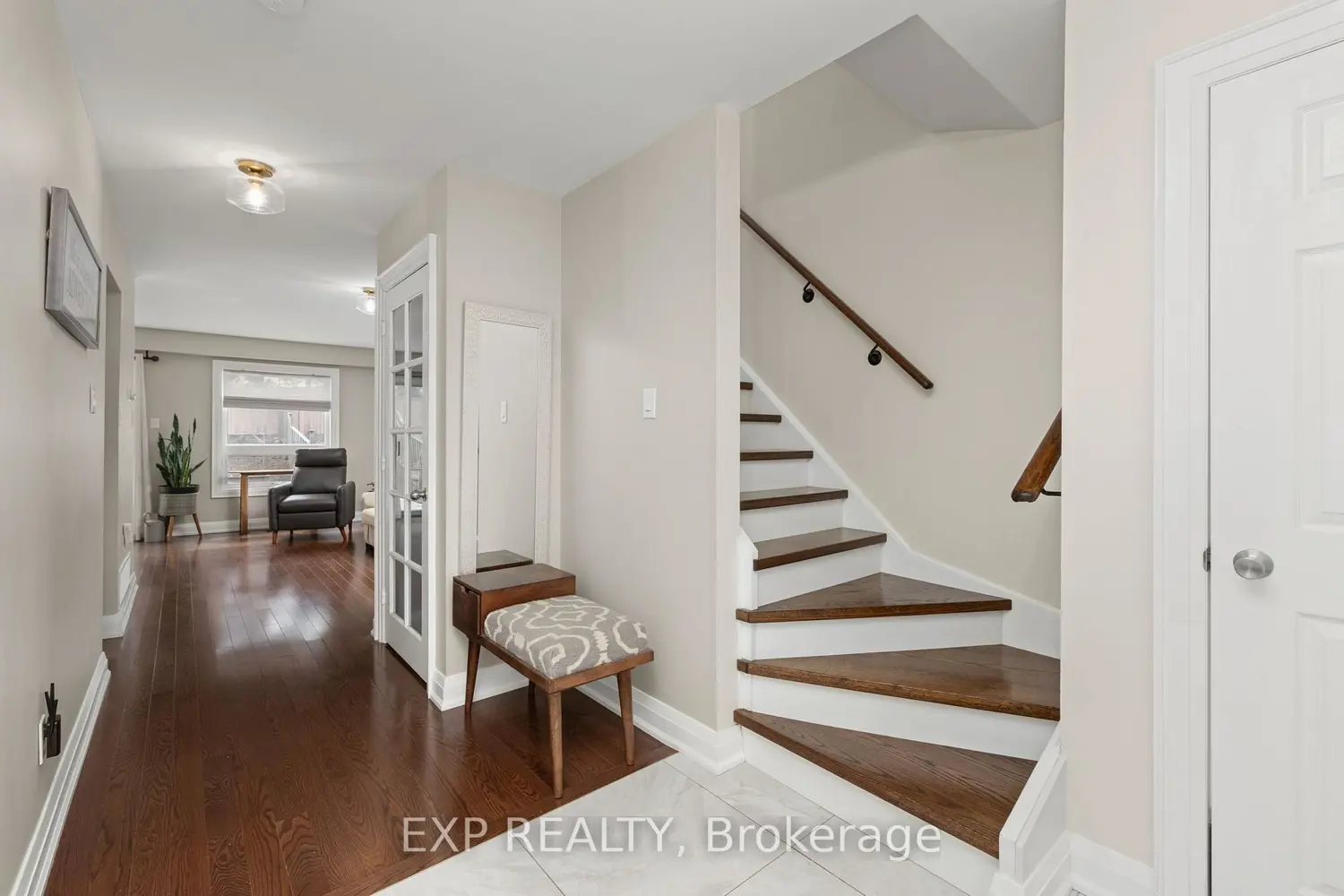 224 Timberlane Drive photo 4
