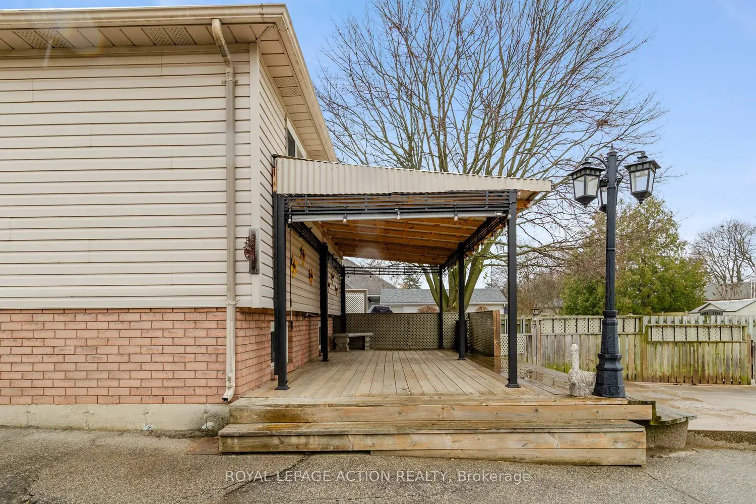 71 Barnes Avenue photo 4