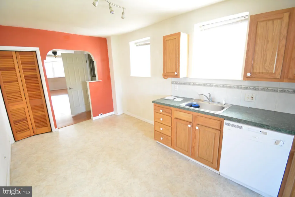 Additional image 11 of 261 Lauriston Street, Philadelphia, PA 19128
