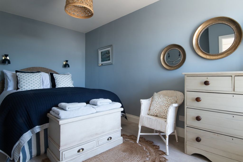 Additional image 10 of 5 bed detached house for saleSouthwood Road, Hayling Island, Hampshire PO11