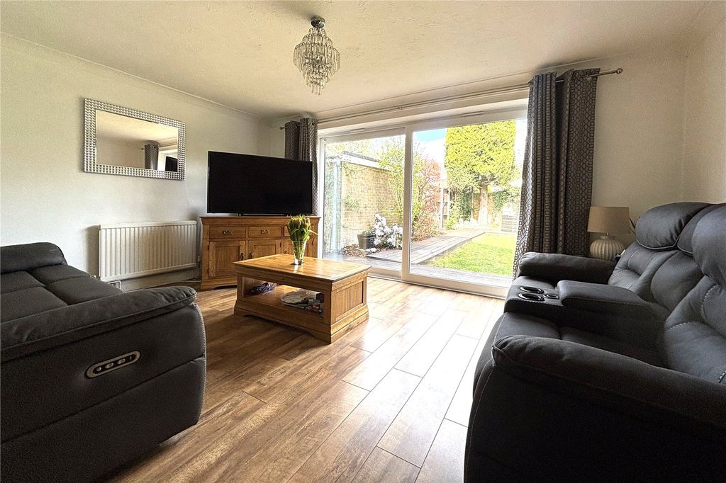Additional image 5 of 3 bed detached house for saleBramshott Drive, Hook, Hampshire RG27