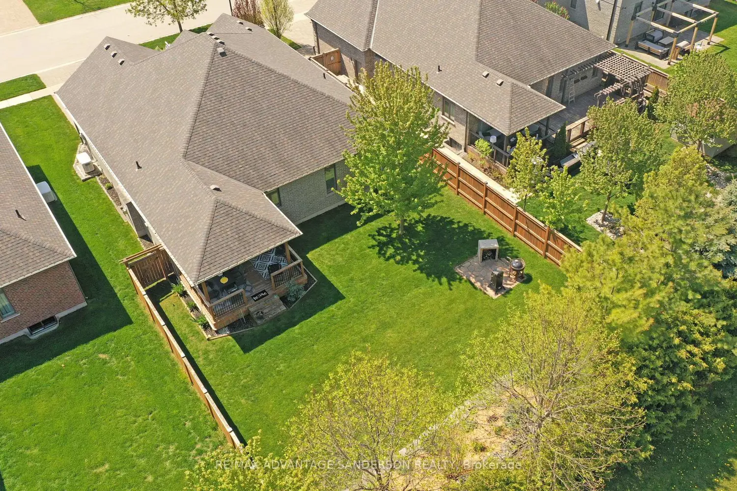 23 Mayapple Crescent