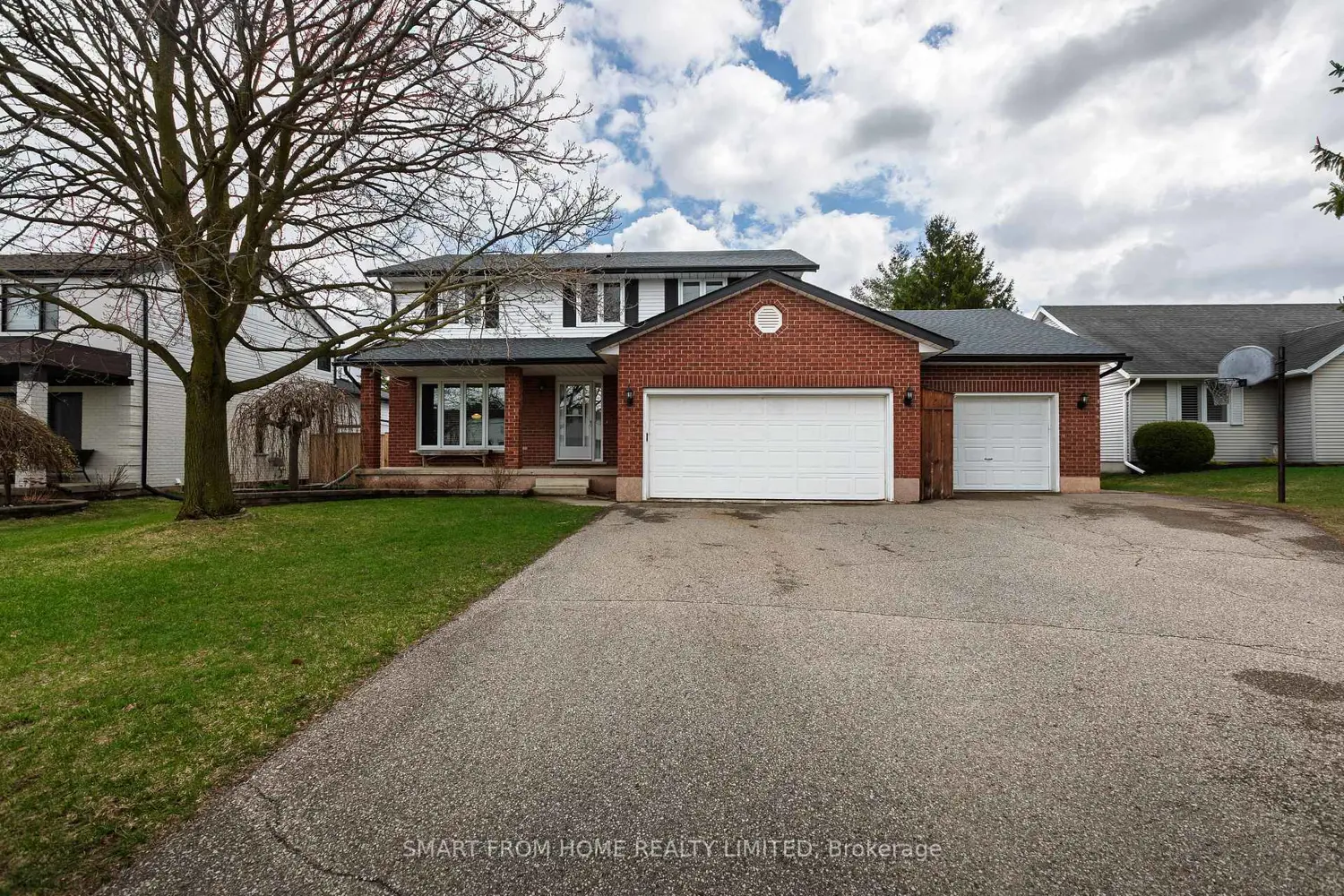 1445 Mannheim Road photo 3