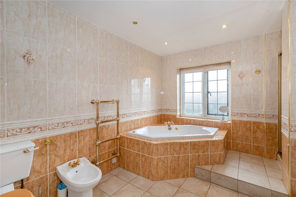 Additional image 18 of 7 bed detached house for saleSlingsby Walk, Harrogate, North Yorkshire HG2