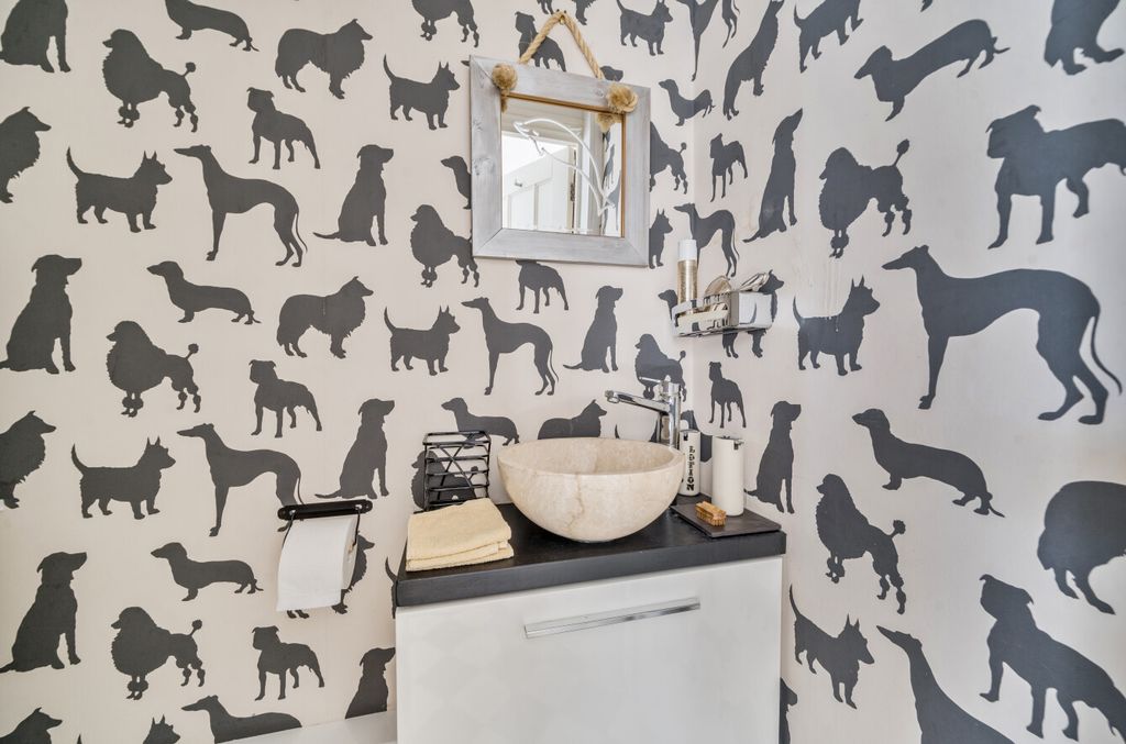 Additional image 6 of 2 bed end terrace house for saleCollege Hill, Haslemere, Surrey GU27