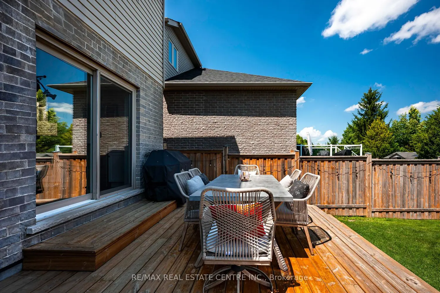 121 Taylor Drive photo 4