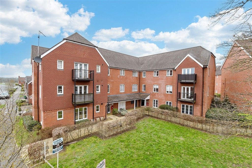 2 bed flat for saleWestvale Road, Horley, Surrey RH6