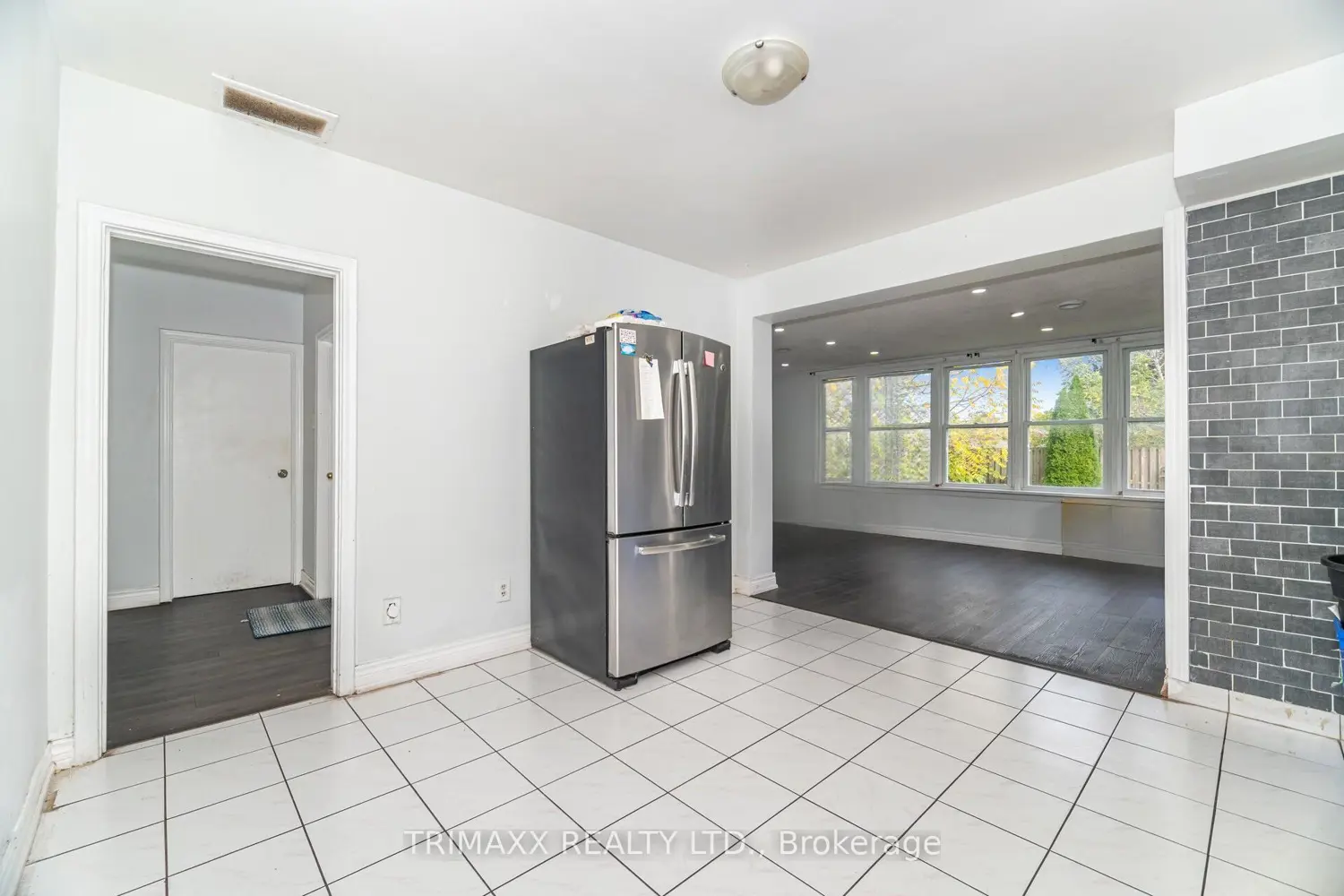 Additional image 6 of 5302 Biamonte Parkway