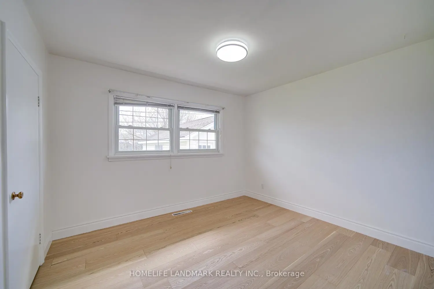 95 Jacobson Avenue photo 5