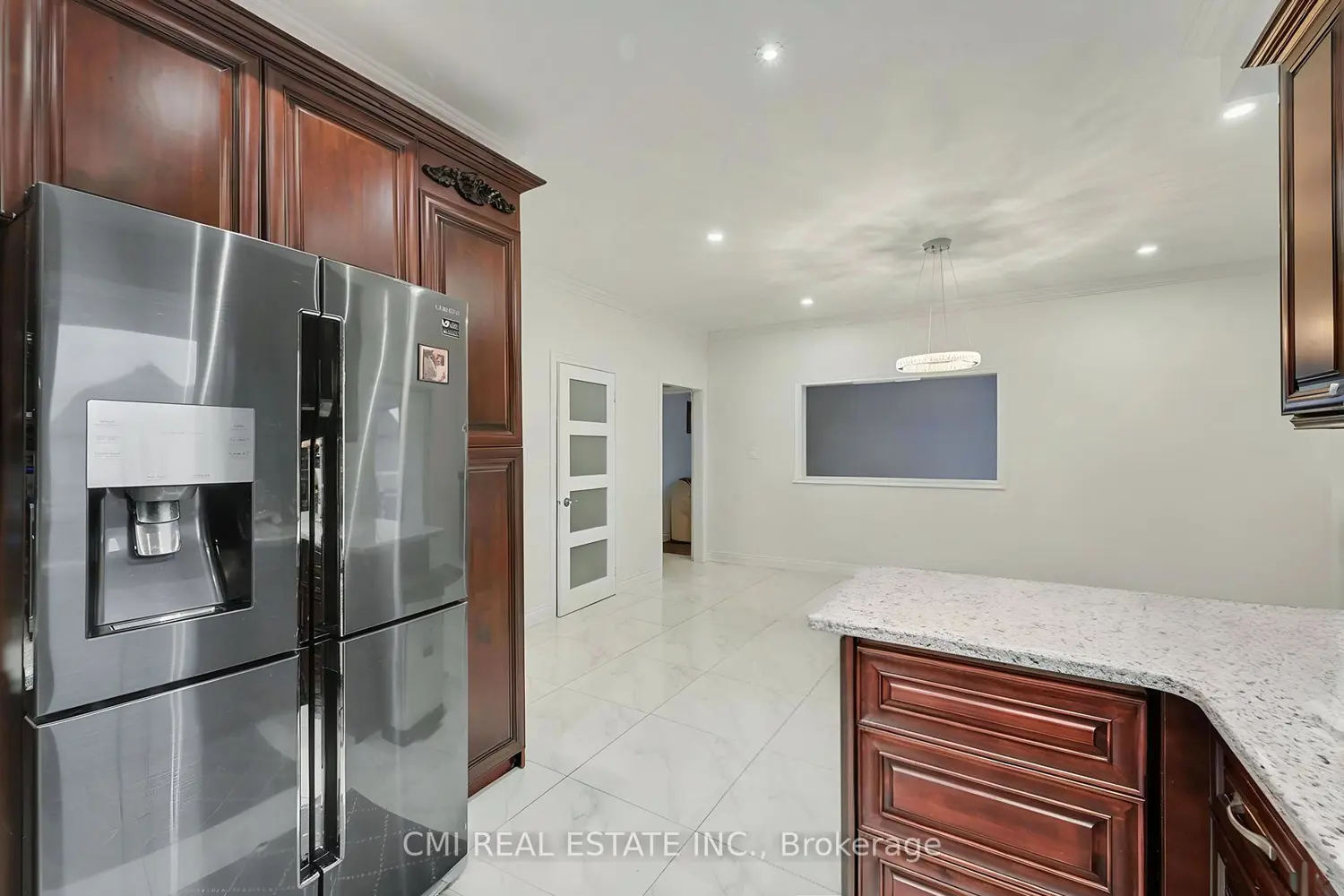 717 Vaughan Mills Road photo 4