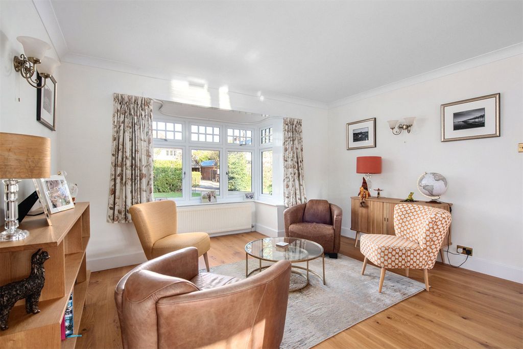 Additional image 11 of 5 bed detached house for saleNewnham Road, Hook, Hampshire RG27