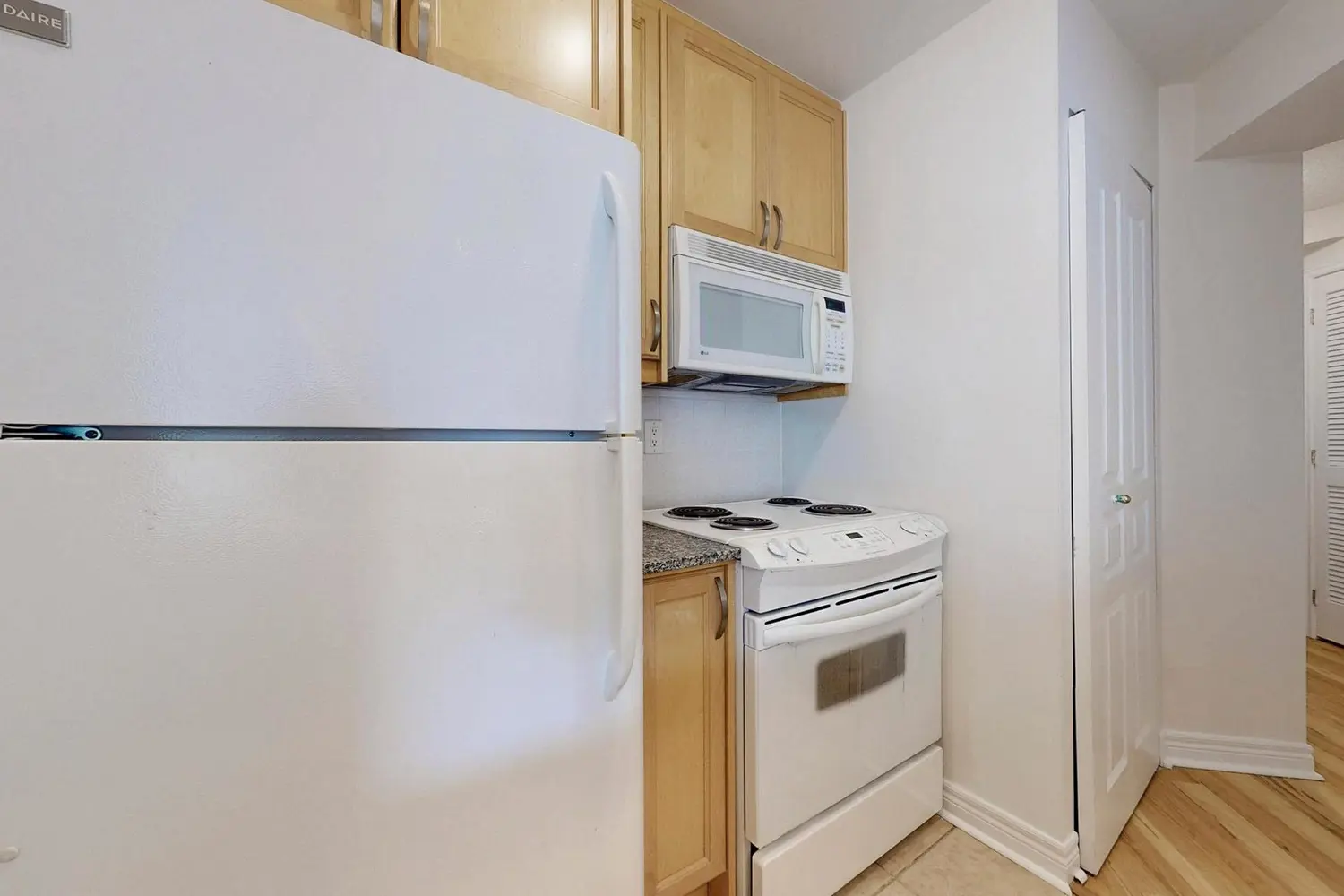 Additional image 7 of 100 Hayden Street 812