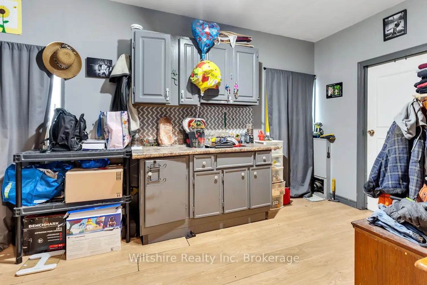324 Broadway Street photo 4