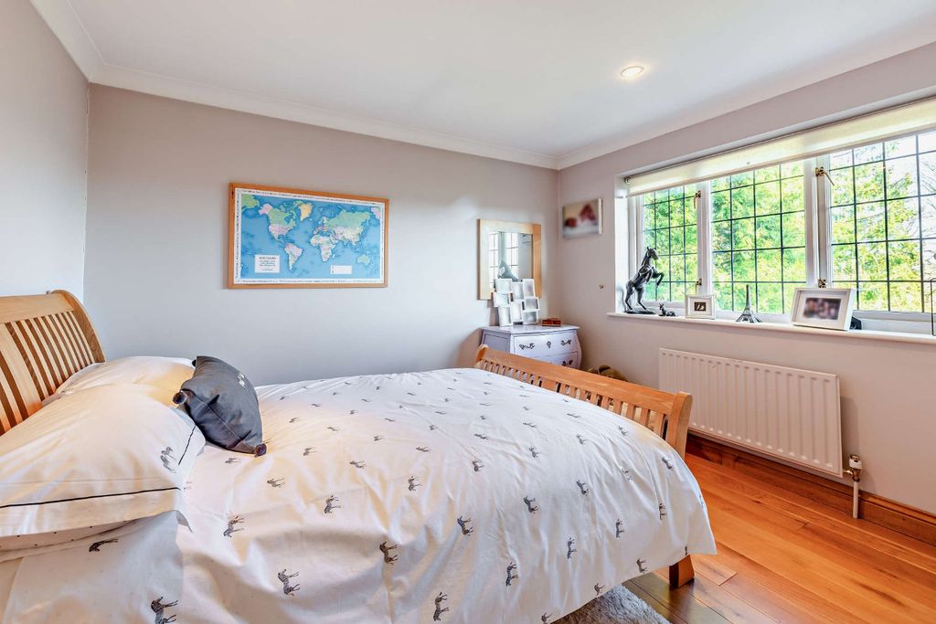 Additional image 15 of 5 bed detached house for saleFarnham Lane, Haslemere, Surrey GU27