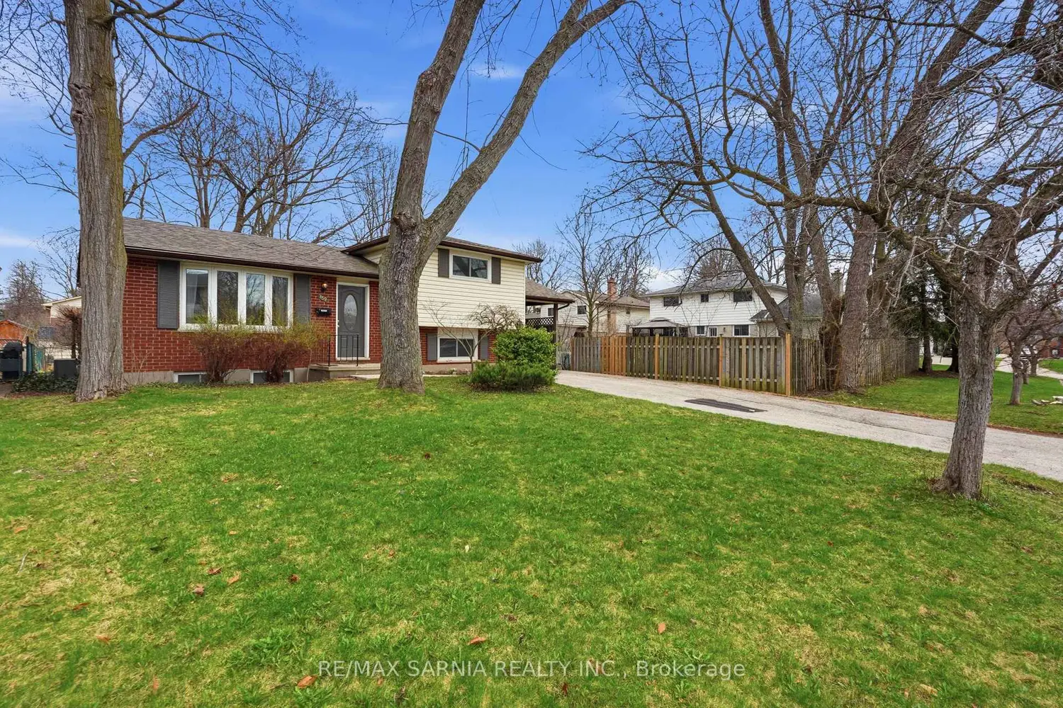 159 Estella Court photo 3