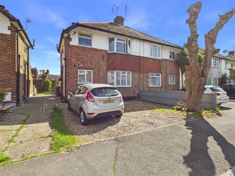 Elmcroft Close, Feltham TW14