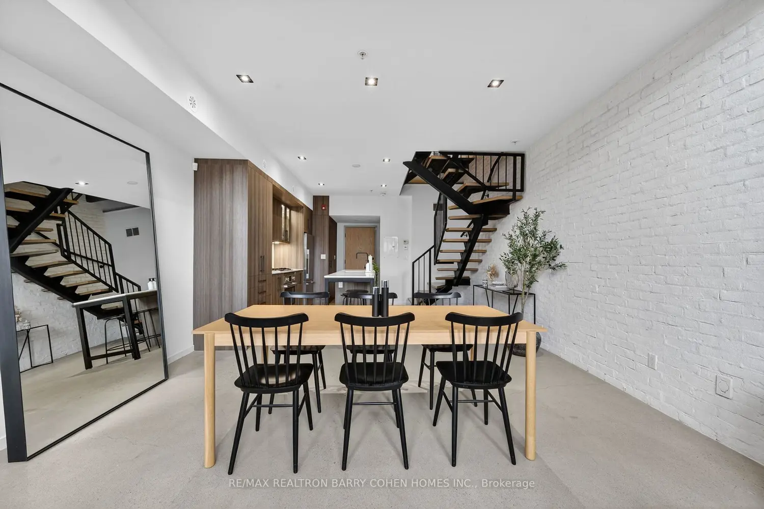 Additional image 8 of 50 Bartlett Avenue 7