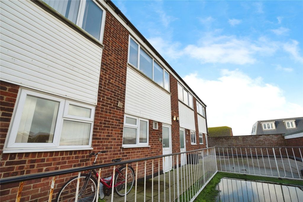 Additional image 6 of 2 bed maisonette for saleCreek Road, Hayling Island, Hampshire PO11