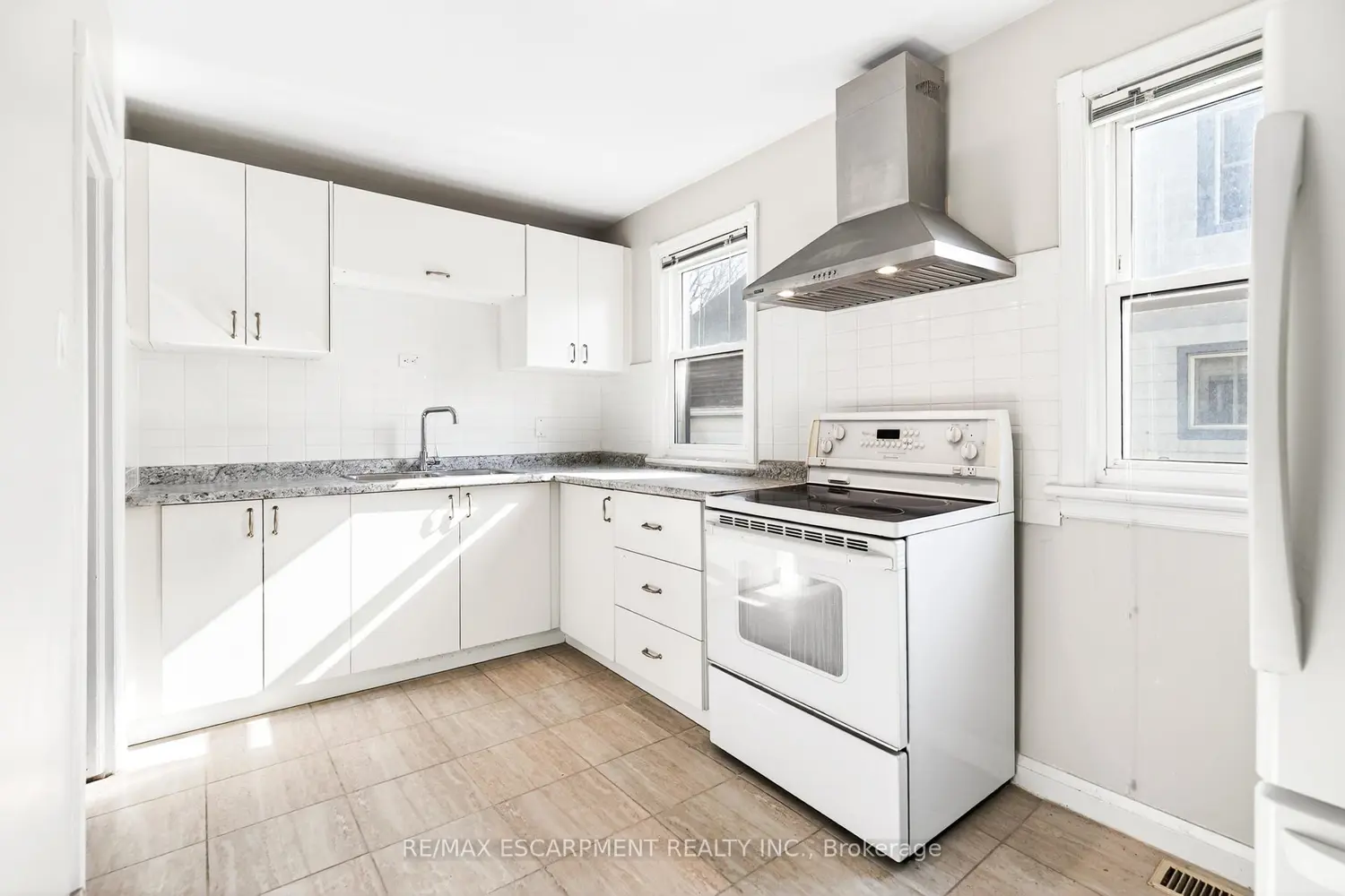 Additional image 6 of 269 Queensdale Avenue
