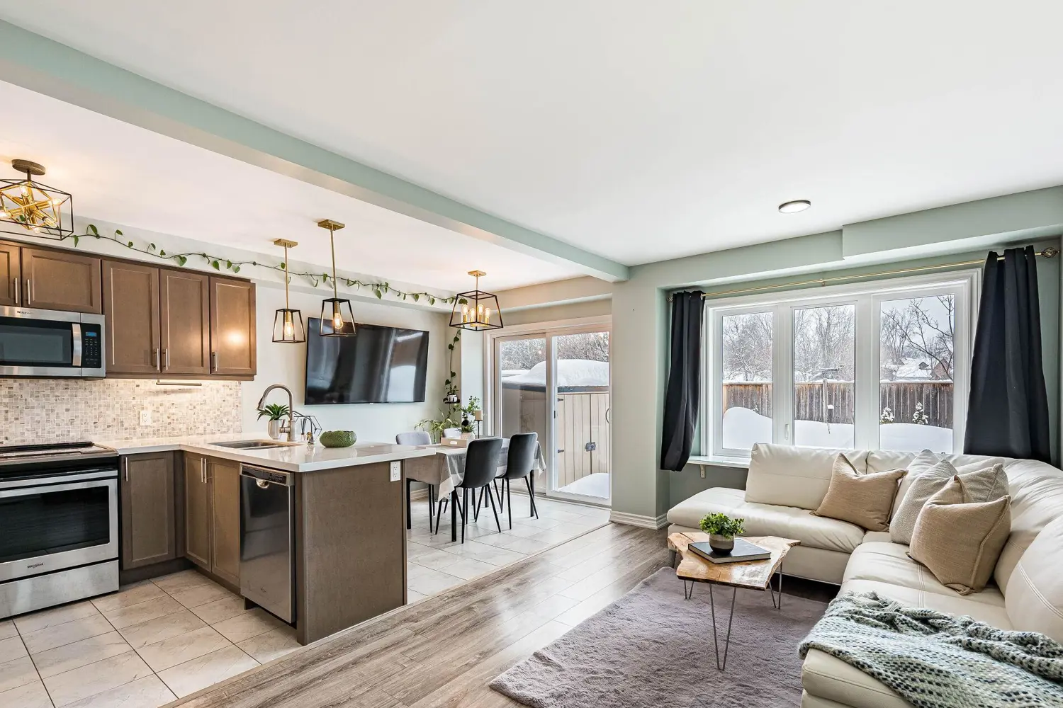 30 Townline 12 photo 3