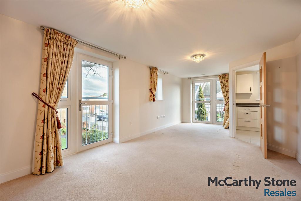 Additional image 3 of 2 bed flat for saleSt. Marys Road, Hayling Island PO11