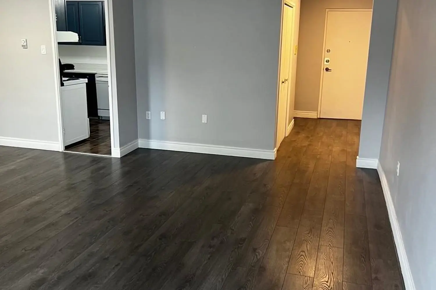 130 Neptune Drive 202 photo 4