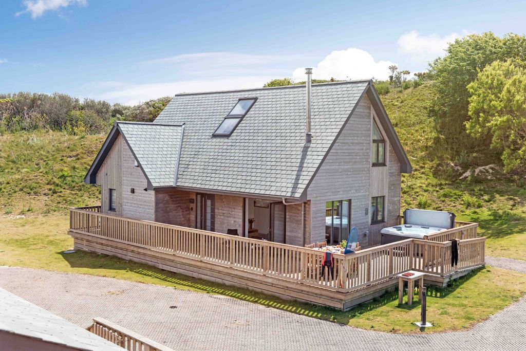3 bed detached house for saleGwithian, Nr. St Ives, Cornwall TR27