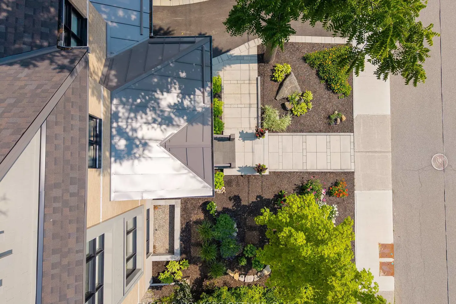 Additional image 19 of 37 Clarendon Avenue