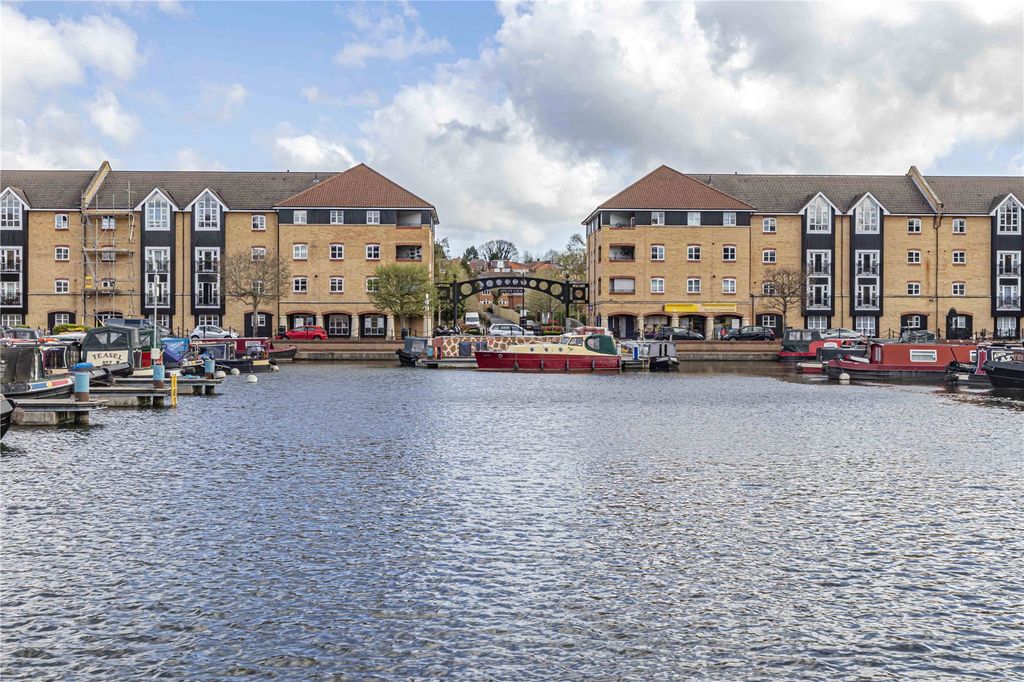 Additional image 27 of 2 bed flat for saleEvans Wharf, Hemel Hempstead, Hertfordshire HP3