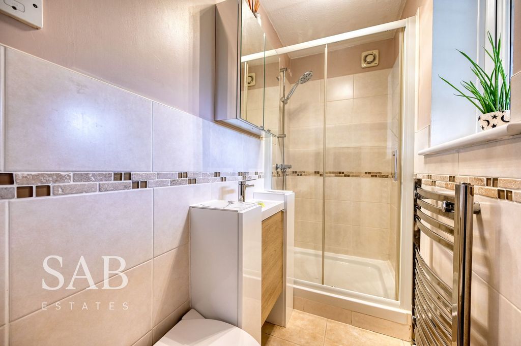 Additional image 7 of 4 bed detached house for saleKingsash Drive, Hayes UB4