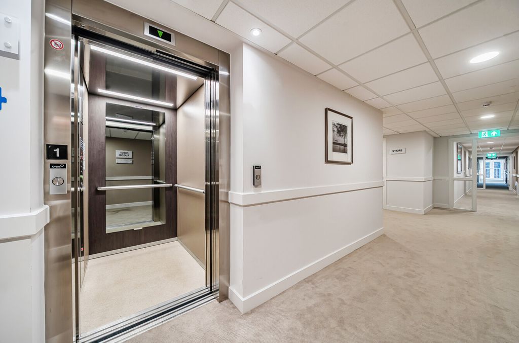 Additional image 12 of 2 bed flat for saleStation Road, Hook, Hampshire RG27