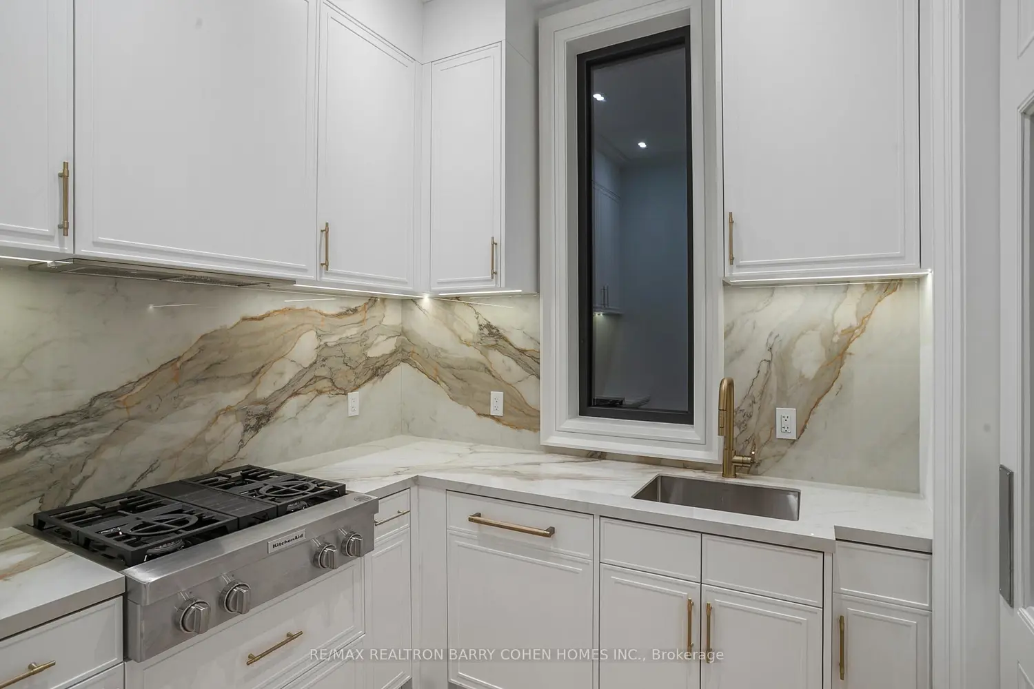 27 Penwood Crescent photo 4