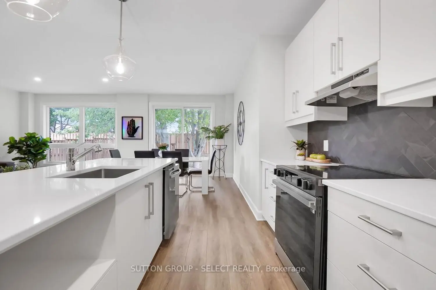 42 Lucas Road photo 2