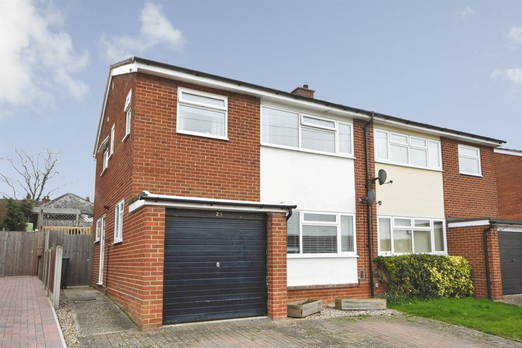 3 bed semi-detached house for saleGardeners Road, Halstead CO9