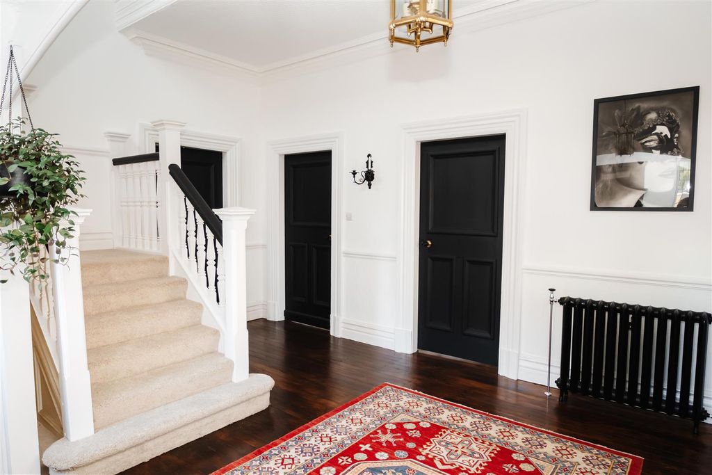 Additional image 10 of 6 bed semi-detached house for saleFerriby Road, Hessle HU13