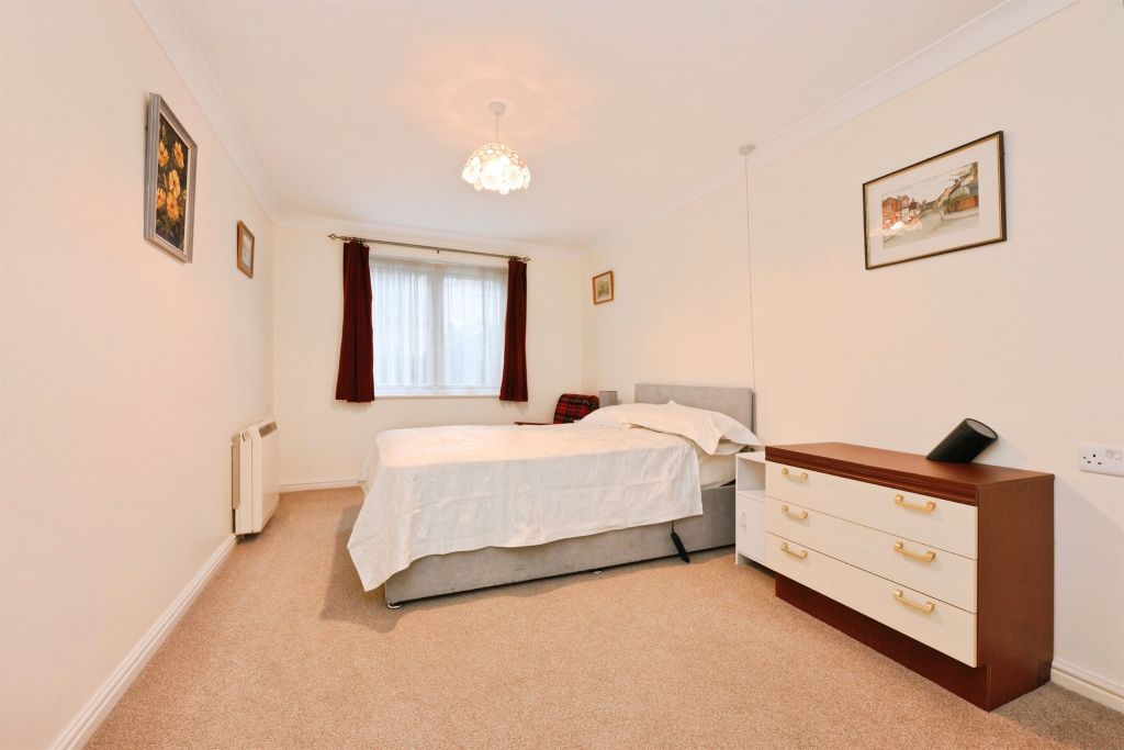 Additional image 11 of 2 bed flat for saleBrocket Road, Hoddesdon EN11
