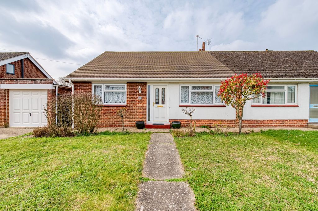 2 bed semi-detached house for saleDukes Drive, Halesworth IP19