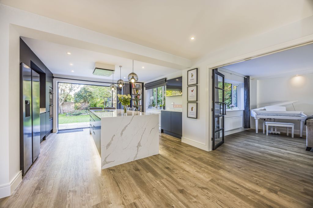 Additional image 2 of 4 bed detached house for saleHavant, Hampshire PO9