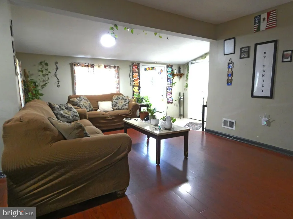 Additional image 7 of 256 H Street, Carneys Point, NJ 08069