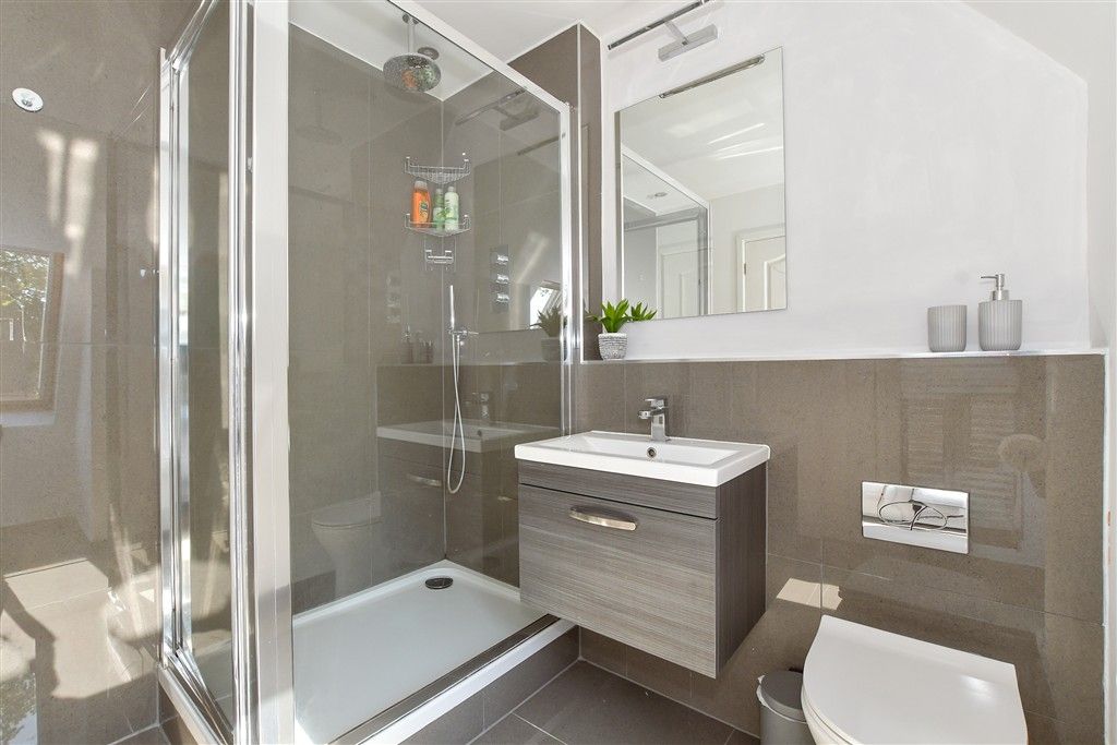 Additional image 7 of 2 bed flat for saleTanbridge Park, Horsham, West Sussex RH12