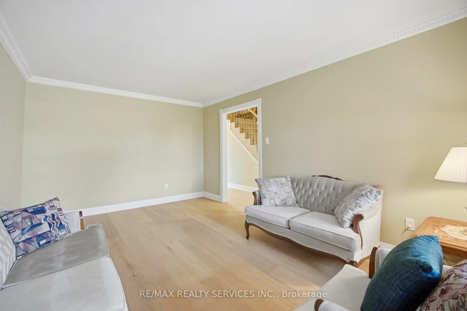 23 Newbury Crescent photo 3