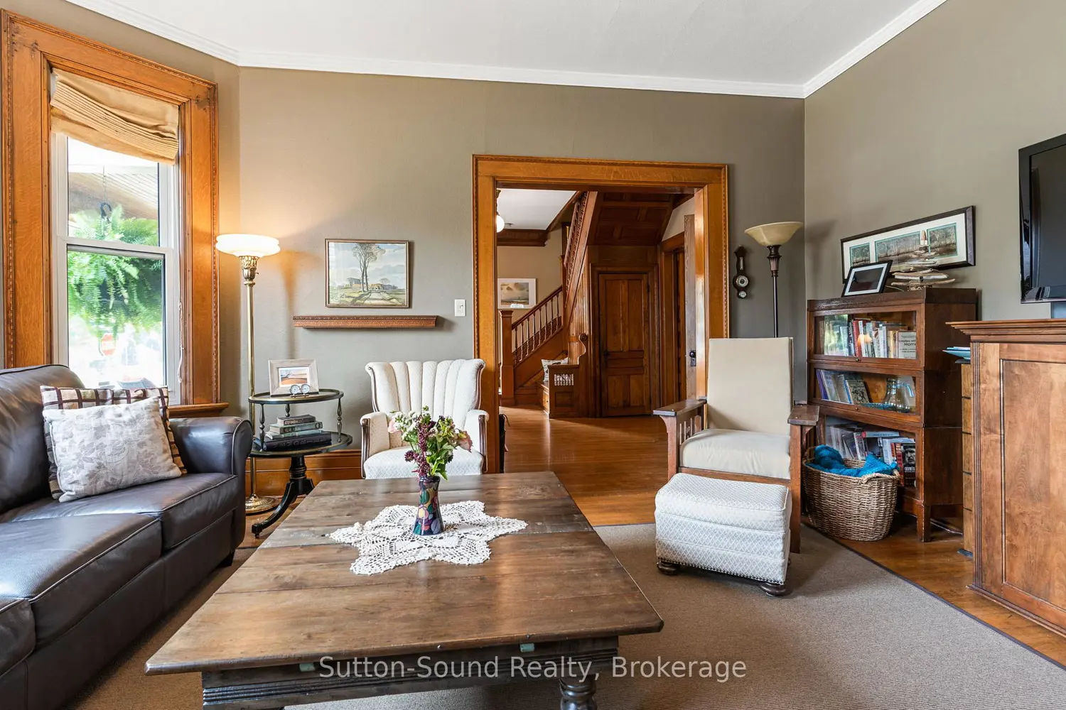 1304 4Th Avenue photo 2