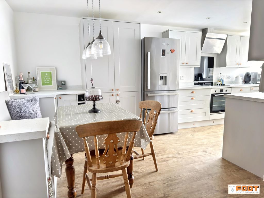 Additional image 15 of 2 bed flat for saleSouthwood Road, Hayling Island PO11