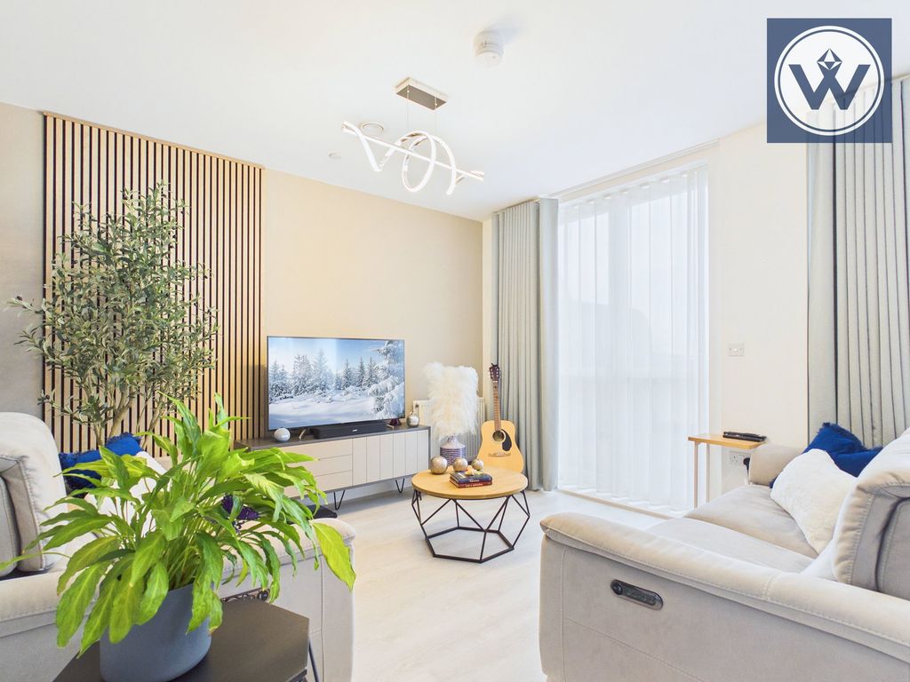 2 bed flat for saleCarnation Gardens, Hayes UB3