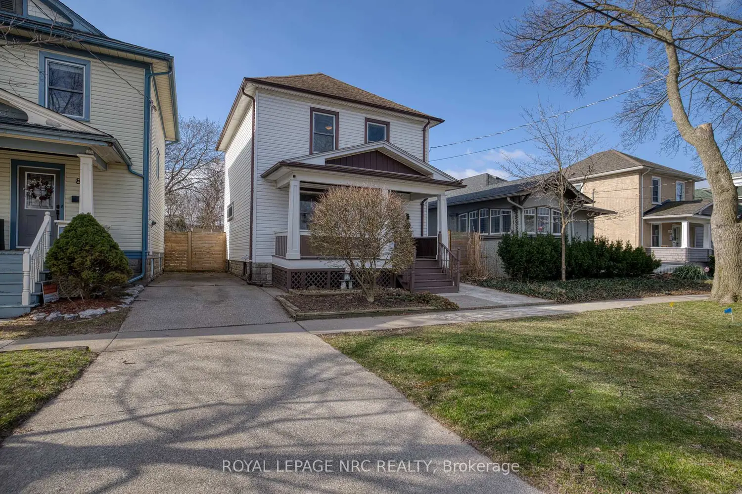 78 Russell Avenue photo 2