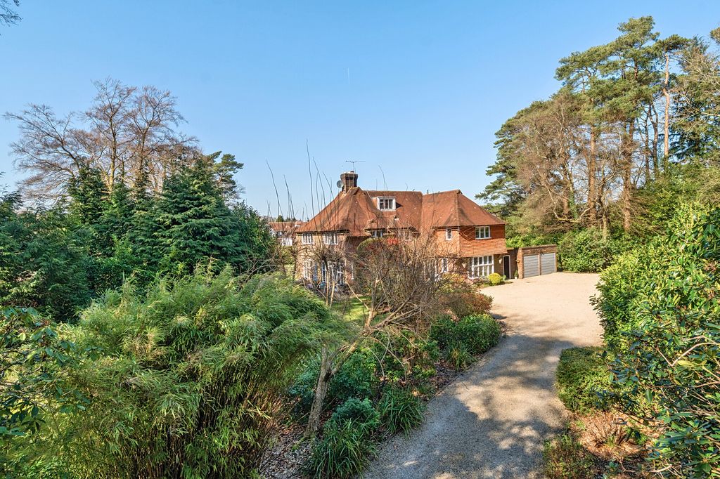 Additional image 21 of 5 bed detached house for saleTilford Road, Hindhead GU26