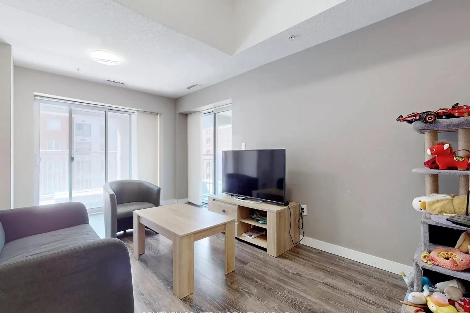 280 Lester Street 308 photo 5
