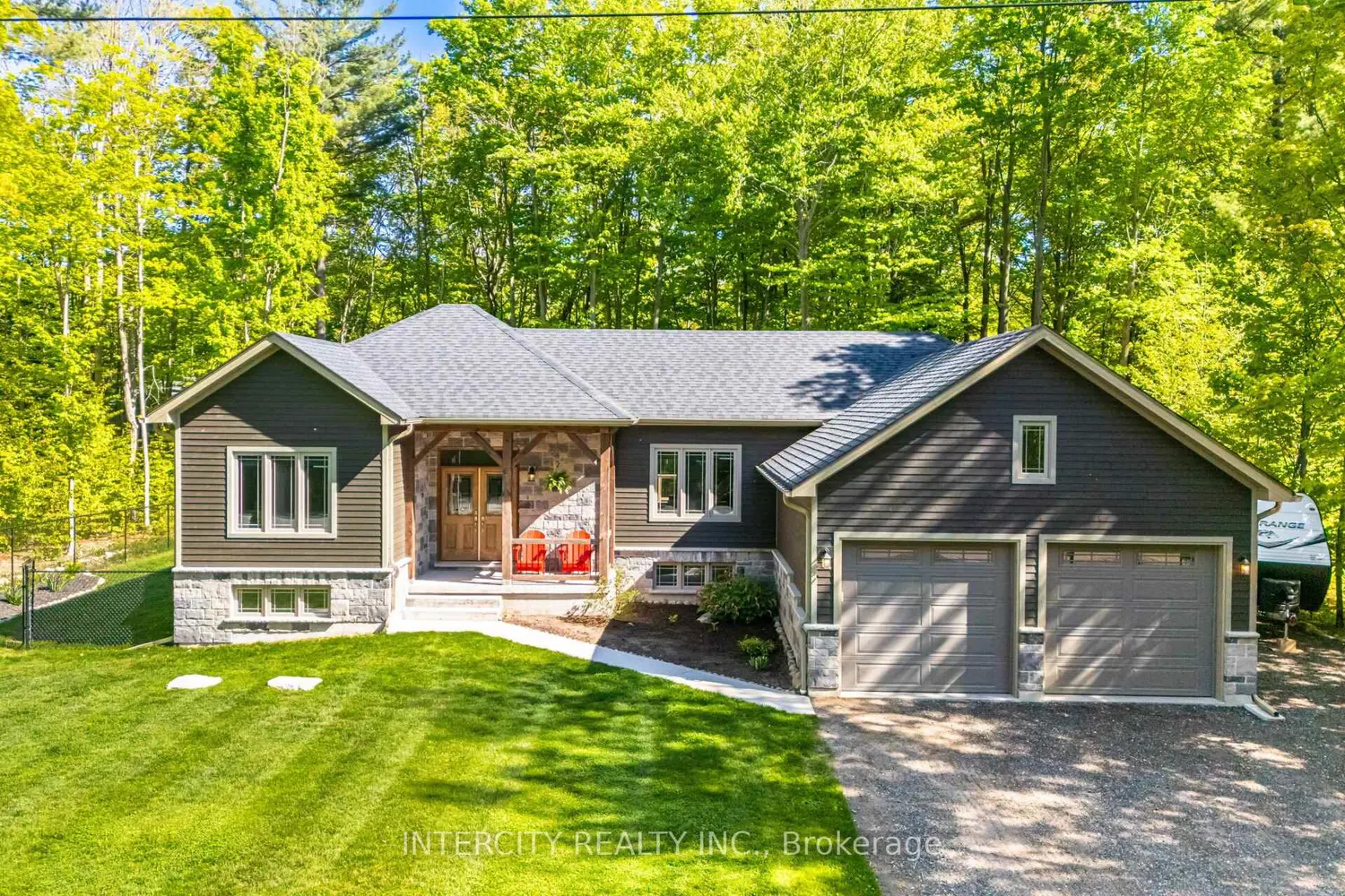 41 Tall Pines Drive photo 3