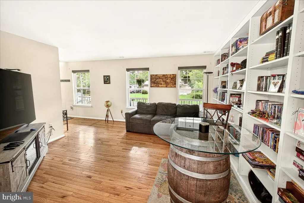 Additional image 6 of 3847 Holly Drive, Edgewater, MD 21037